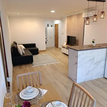 Apartment - Sun, Pool And Marina View! Albufeira