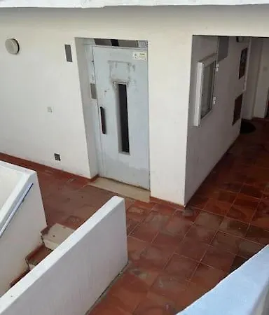 - Sun, Pool And Marina View!